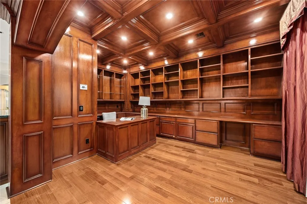 2832 Oak Knoll Drive, Diamond Bar, California 91765 home-pic-20